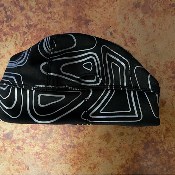 Nathan reflective running beanie - Picture 3 of 4